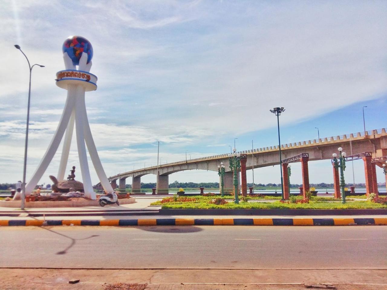 Kc River Hotel Kampong Cham Zewnętrze zdjęcie